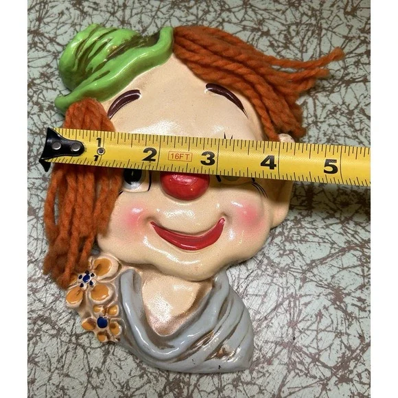 Vintage 1960's ENESCO-Japan Pair of Clown Wallhangings (Chalkware) E-8982 Stamp - Picture 6 of 8